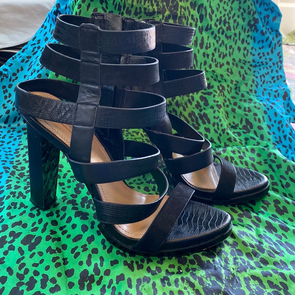 BCBGMaxazria heels